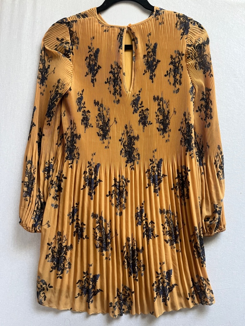 Wilfred Daydreamer Floral Long-Sleeve Pleated Mini Dress Sz 2XS - Picture 2 of 9